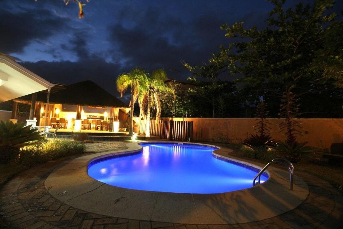 5 Quartos Piscina E Espaco Gourmet Bombinhas Eksteriør billede